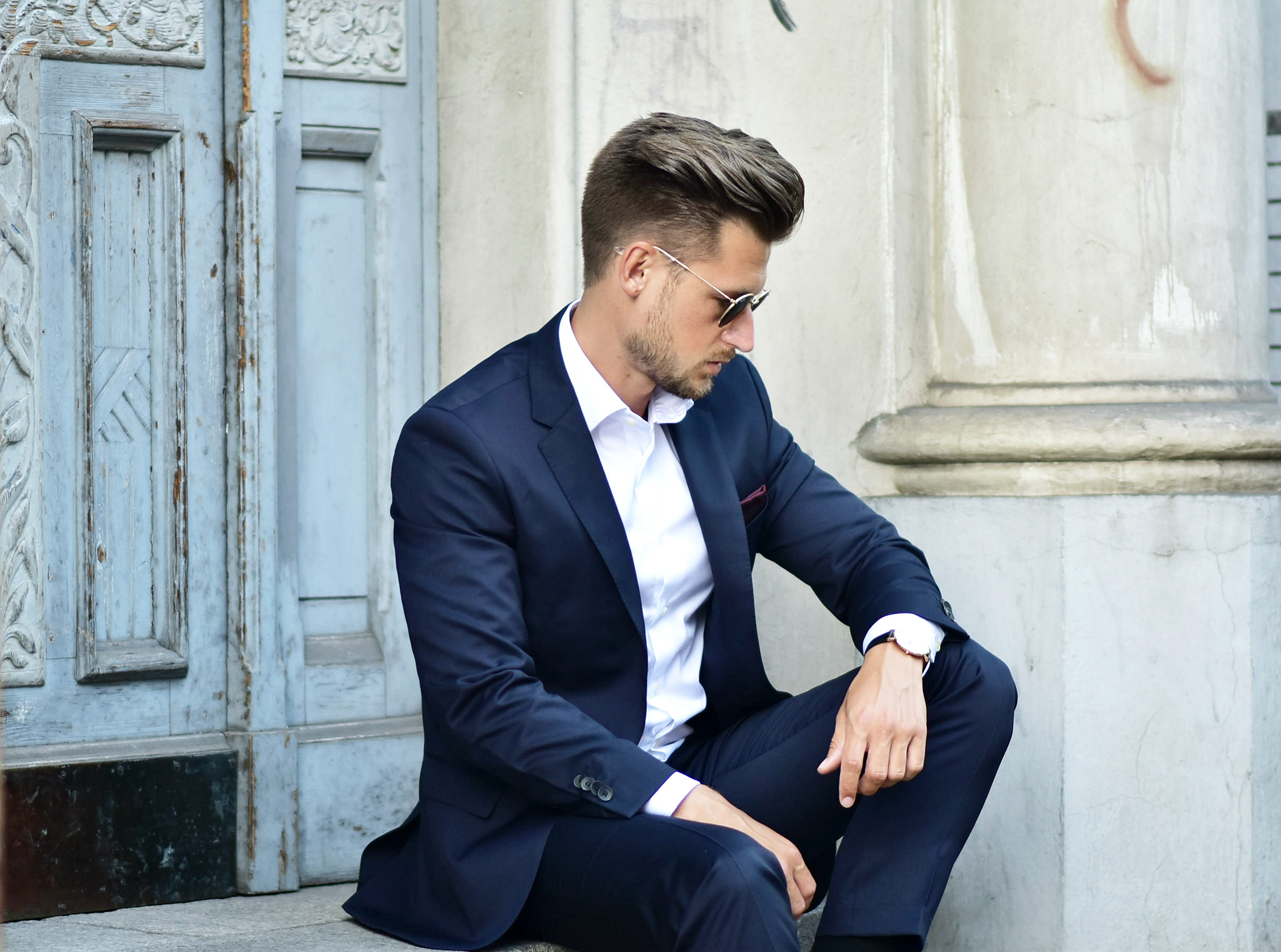 Tommeezjerry-Styleblog-Männerblog-Männer-Modeblog-Berlin-Berlinblog-Männermodeblog-Outfit-Classy-Chic-Suit-Anzug-Hugo-Boss-Nationalmannschaft-Deutschland-Marineblau-Suit-Up